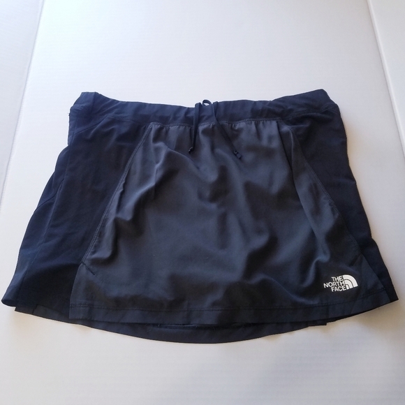 The North Face | Athletic Skort, size Large - Picture 6 of 11